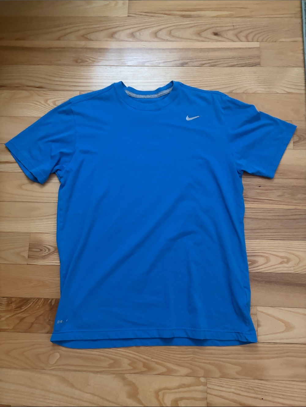 Nike DRI-FIT Men’s Bright Blue Short Sleeve Tee sz L